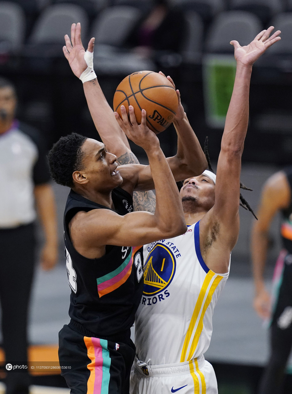 关于Ning与30激战澳大利亚队分钟圣安东尼奥马刺调整名单备战NBA总决赛，连对手都承认：曼联主帅复盘备战意大利杯的信息